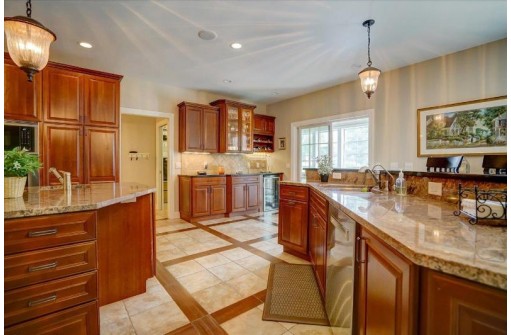 1405 Blue Ridge Tr, Waunakee, WI 53597