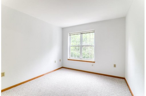 203 Kearney Way 206, Waunakee, WI 53597