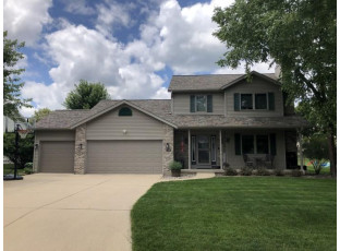 1328 Gray Hawk Way Sun Prairie, WI 53590