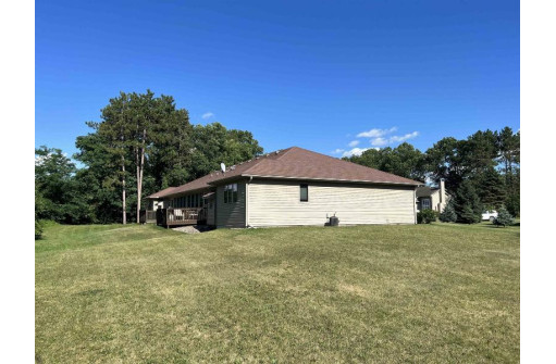 637 Evergreen Tr, Portage, WI 53901