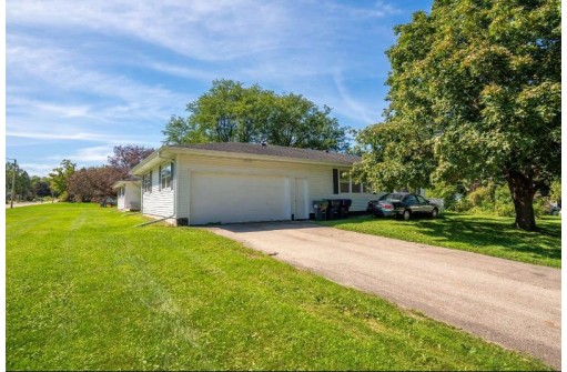 403 Center St, Deerfield, WI 53531