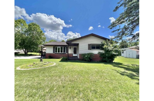 4 S Wright Rd, Janesville, WI 53546