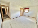 4 S Wright Rd, Janesville, WI 53546