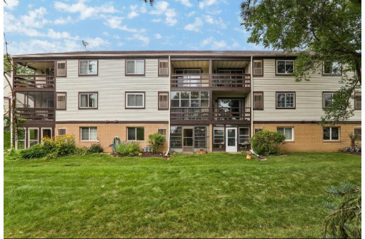 1 Creekside Way 11, Madison, WI 53717