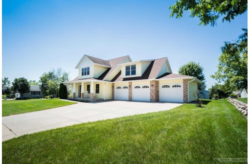 1115 Wenzel Ct, Jefferson, WI 53549