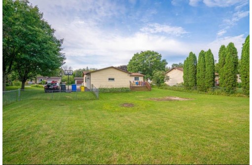 304 Sunset Dr, Lodi, WI 53555