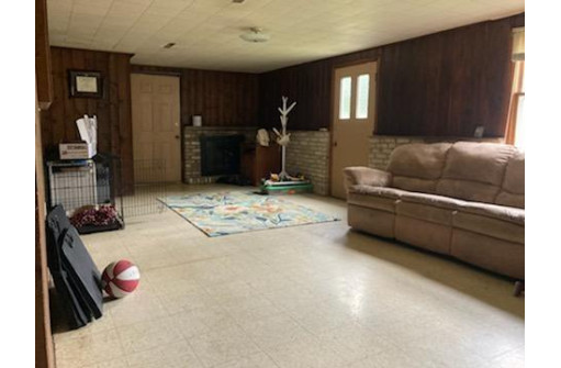 4634 County Road B, Oregon, WI 53575