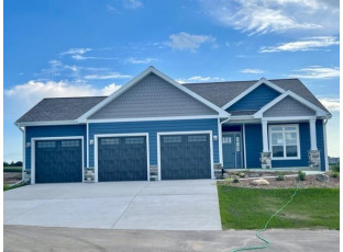 4099 Royal View Dr DeForest, WI 53532