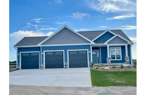 4099 Royal View Dr, DeForest, WI 53532