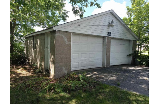 1430 Porter Ave, Beloit, WI 53511