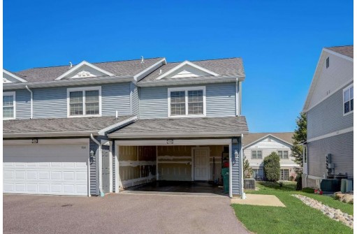 732 Schubert St, Verona, WI 53593