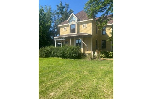 367 Water St, Prairie Du Sac, WI 53578