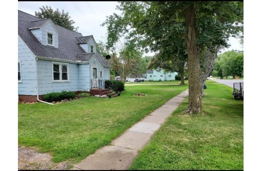 512 S Charles St, Westfield, WI 53964