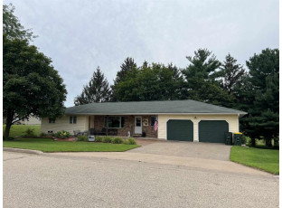 1711 S Wacouta Ave Prairie Du Chien, WI 53821