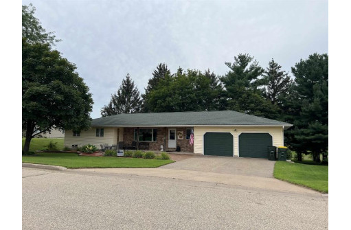 1711 S Wacouta Ave, Prairie Du Chien, WI 53821