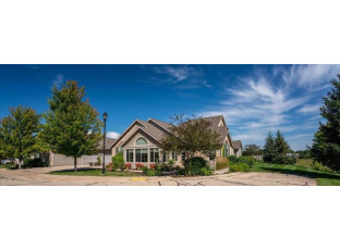 10 Pond View Way Fitchburg, WI 53711