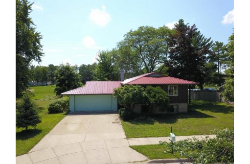 504 Madison Ave, Tomah, WI 54660