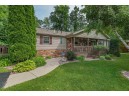 304 Berry Ln, Wisconsin Dells, WI 53965