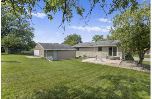 309 South Ave, Edgerton, WI 53534