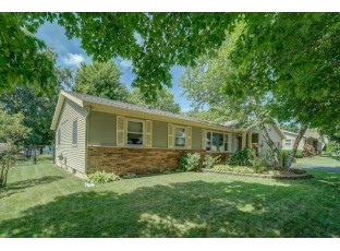 424 Devonshire Rd Stoughton, WI 53589