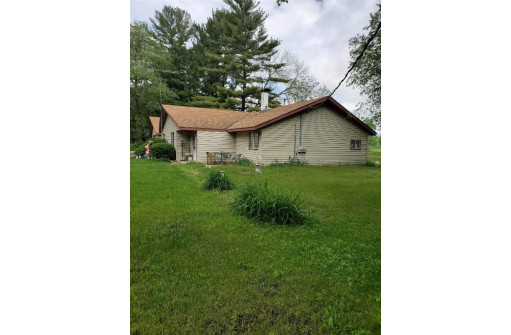 241 E Water St, Montello, WI 53949-9785