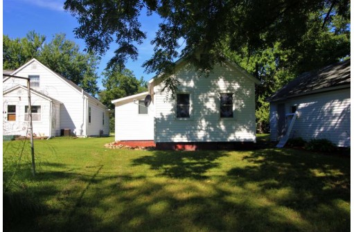 940 S Beaumont Rd, Prairie Du Chien, WI 53821