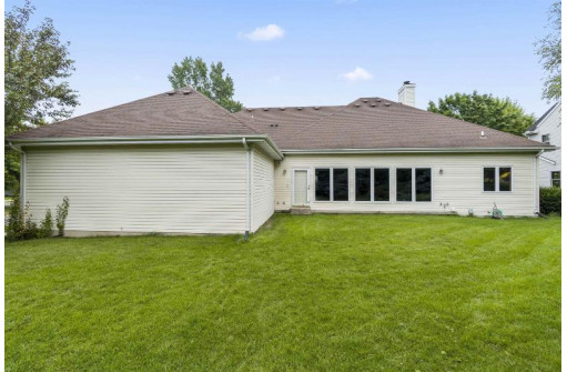 2779 Richardson St, Fitchburg, WI 53711