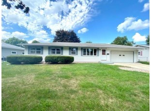 1519 N Claremont Dr Janesville, WI 53545