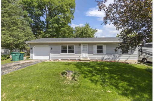 109 Garfield St, Edgerton, WI 53534