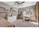 7705 Kenyon Dr, Middleton, WI 53562