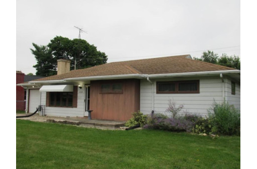 1114 N Randall Ave, Janesville, WI 53545