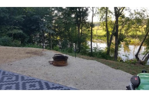 W5316 Oxbow Tr, Princeton, WI 54968