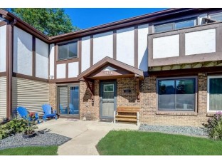 2936 Coho St Madison, WI 53713