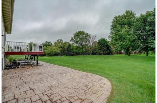 302 Coyle Pky, Cottage Grove, WI 53527