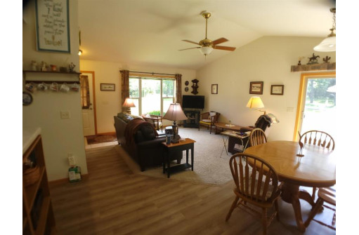 239 4th St, Montello, WI 53949