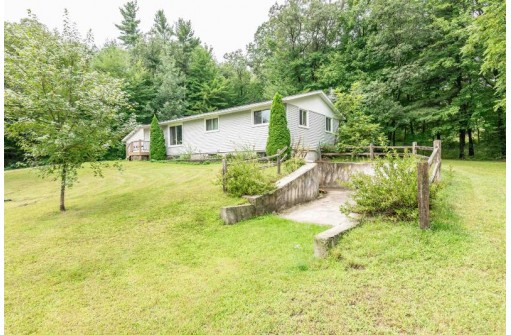 7135 County Road O, Tomah, WI 54660