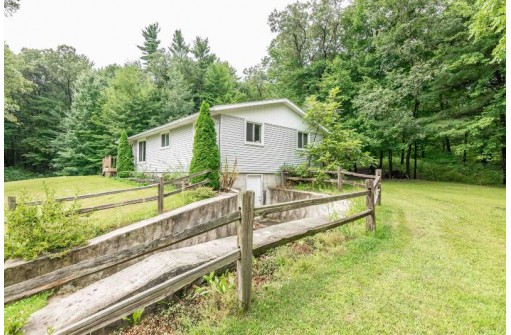 7135 County Road O, Tomah, WI 54660