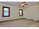 2107 Meadowlark Dr, Janesville, WI 53546