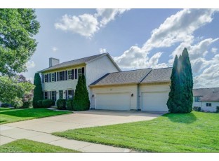 805 Hilltop Dr DeForest, WI 53532