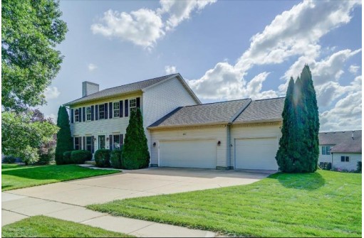 805 Hilltop Dr, DeForest, WI 53532