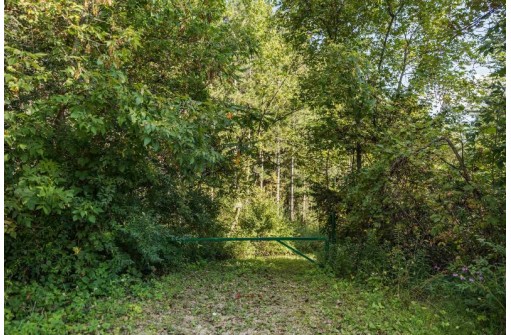 201 S Fern Ln, Oxford, WI 53952