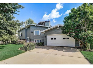 211-213 Tower Dr Sun Prairie, WI 53590