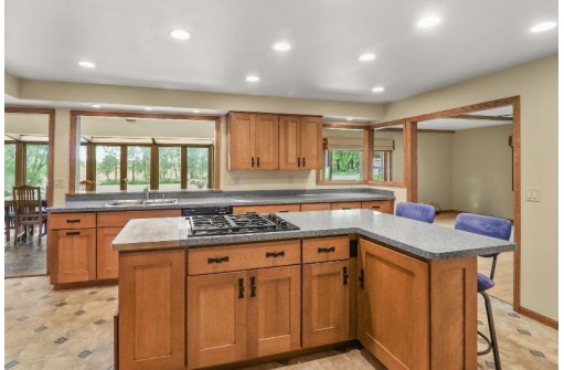 1539 Burve Rd, Deerfield, WI 53531