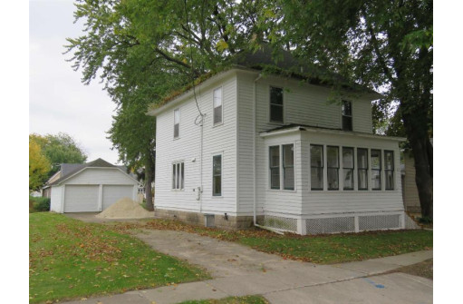 450 2nd St, Randolph, WI 53956-0000