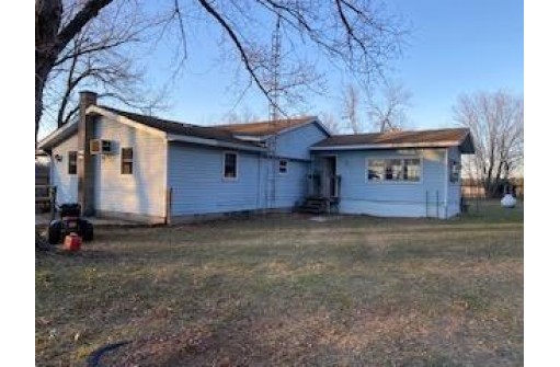 1586 Blue River Rd, Muscoda, WI 53573