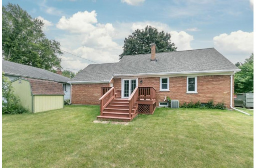 806 W Jefferson St, Waupun, WI 53963