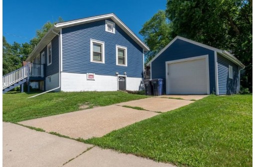 504 S Garfield Ave, Janesville, WI 53545