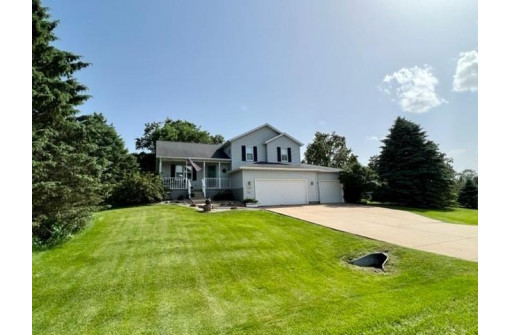 2799 Twilight Dr, Sun Prairie, WI 53590