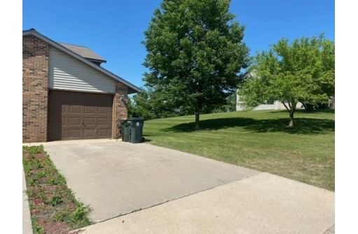 153 Talon Pl 2, Sun Prairie, WI 53590-3213