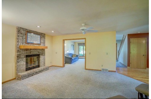 4609 Edgewood Ct, Middleton, WI 53562